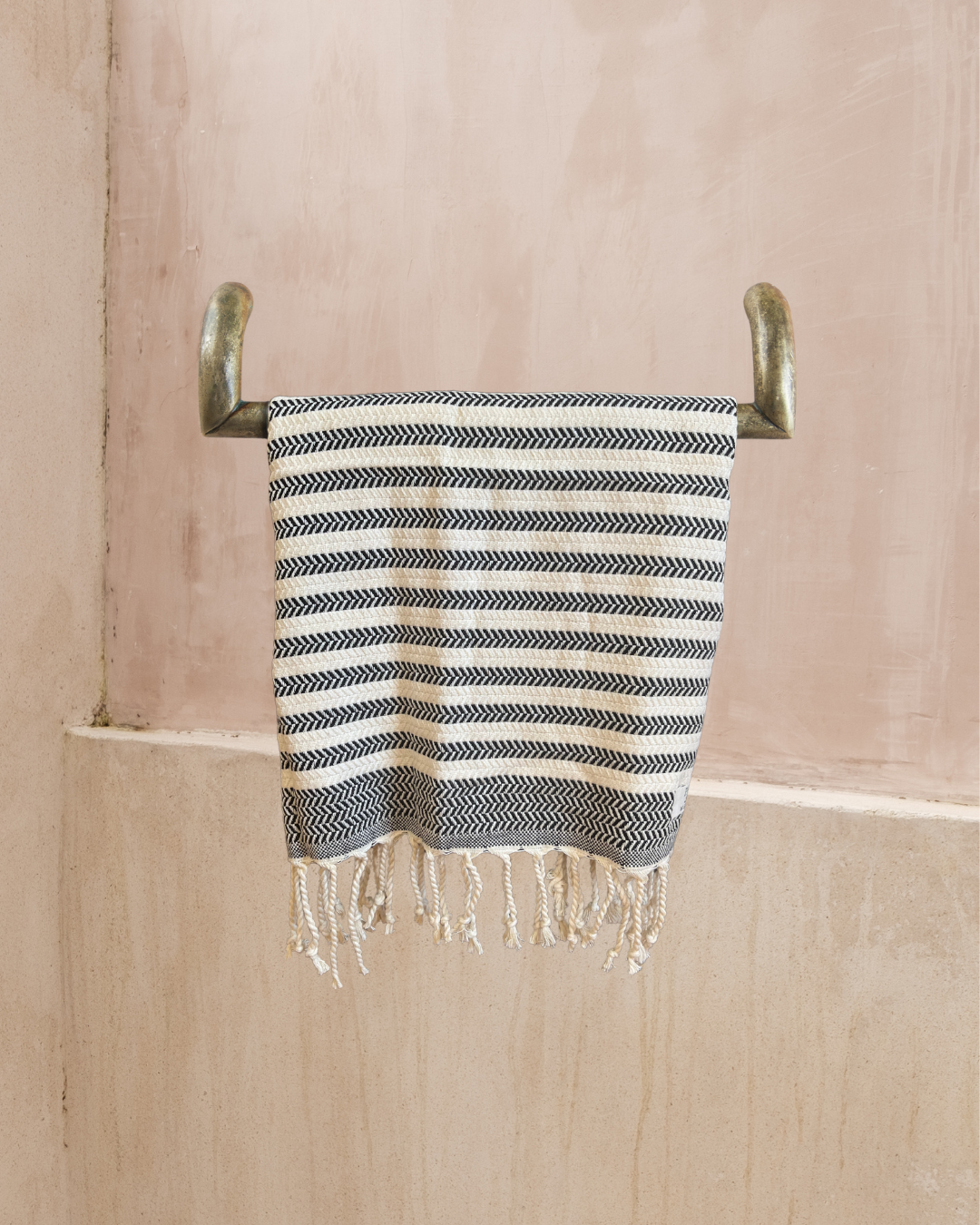 BLACK | Classic Single Hand Towel